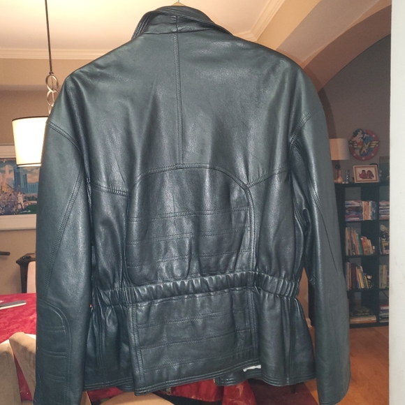 Leather jacket - Picture 2 of 3